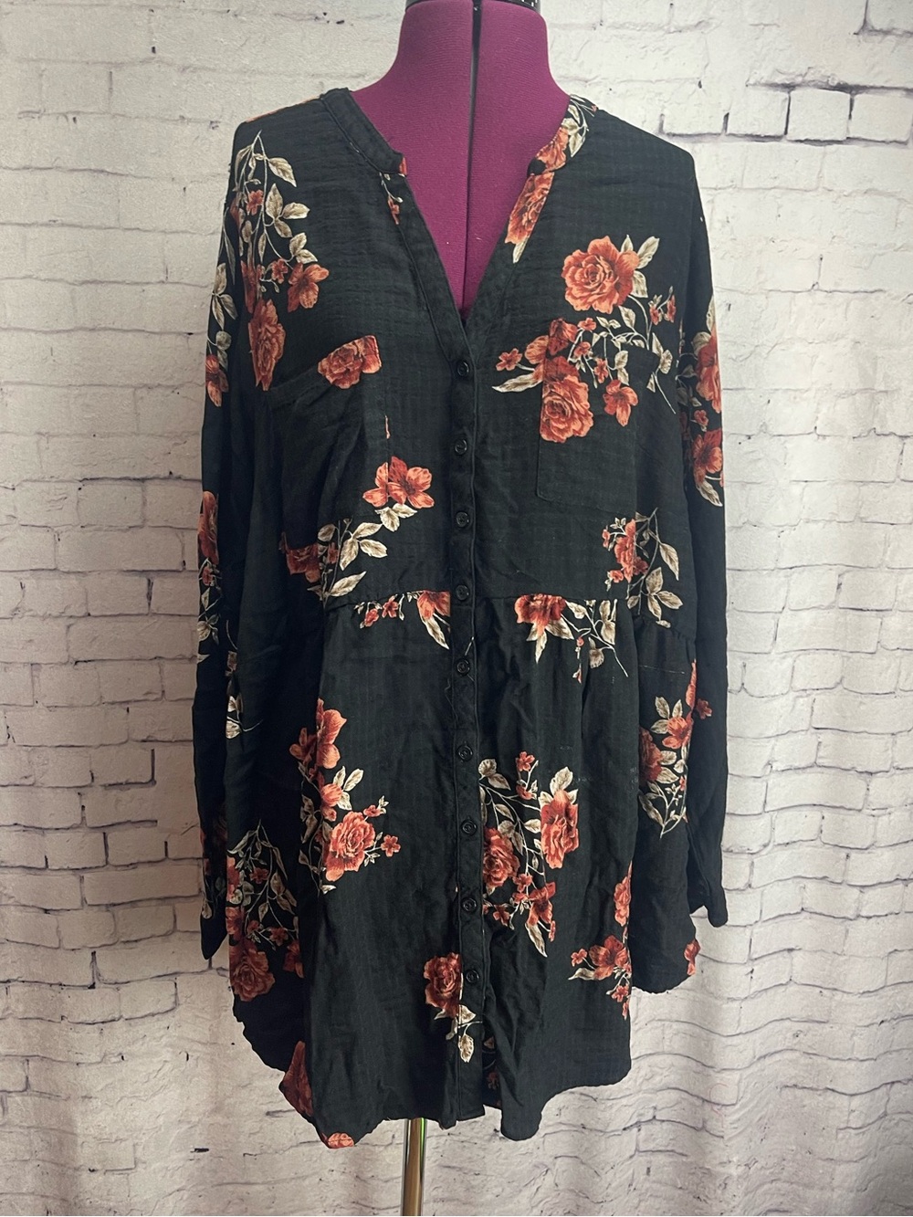 Torrid size 4 Emma Babydoll Crinkle Gauze Long Sleeve Tunic Top